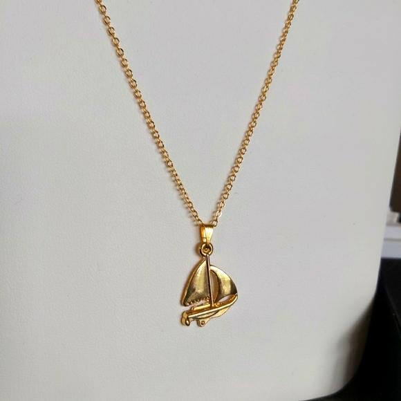 2 for 20$: Pendant Gold Tone with  Chain - Picture 1 of 3